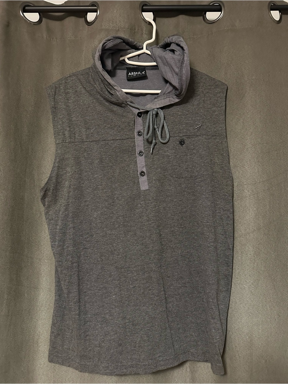Sleeveless Hooded Henley in Charcoal Gray